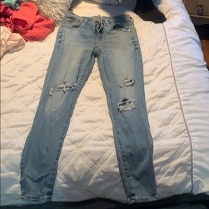 Light ripped jeans AE